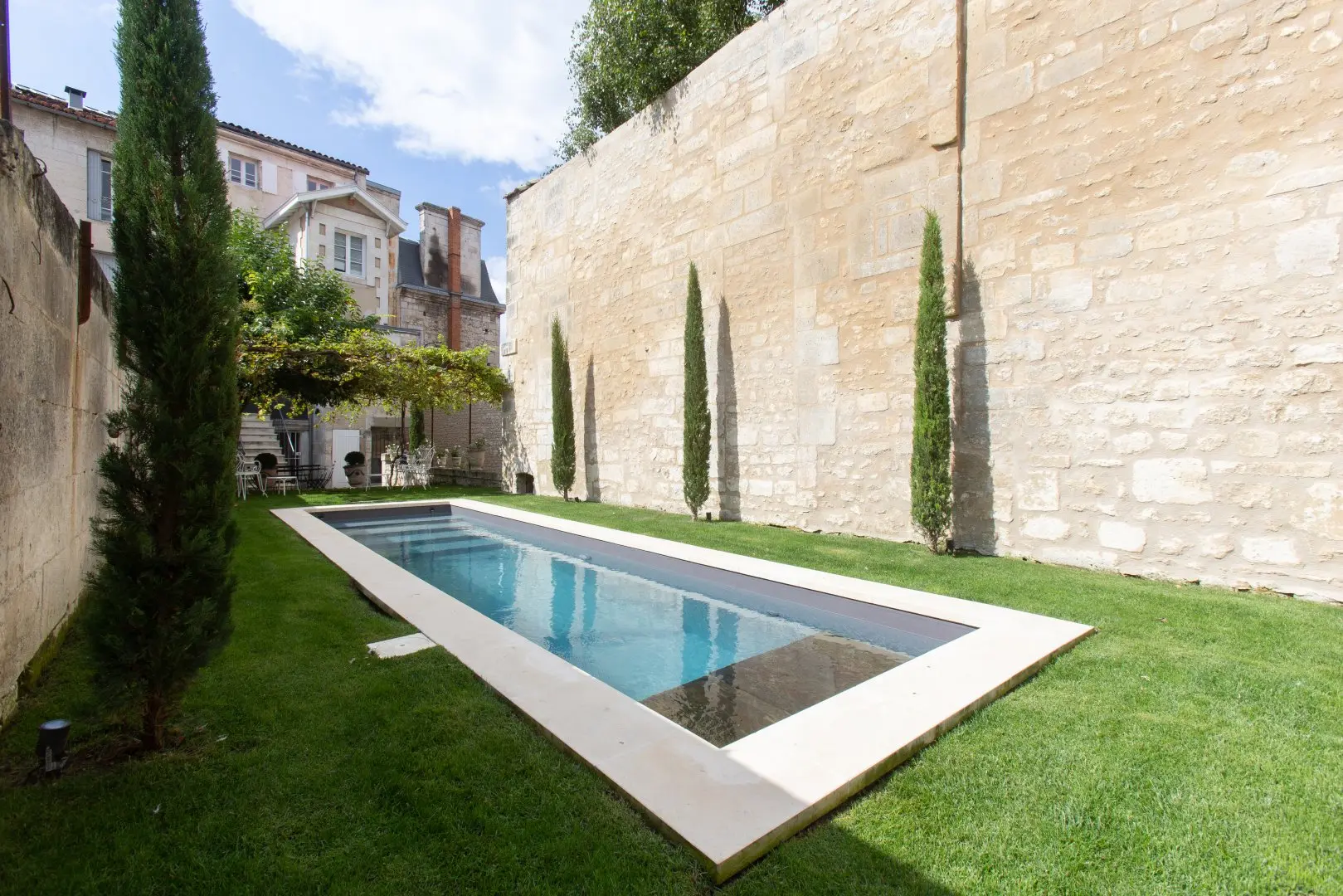 ©YANN CALVEZ-PISCINALIS-1647353376-Angouleme-11